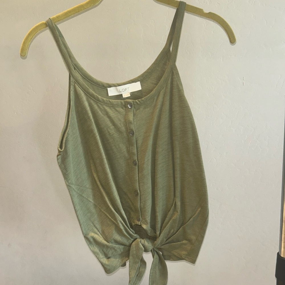 NWT LOFT XS Green camisole. Button up with a tie at the bottom.